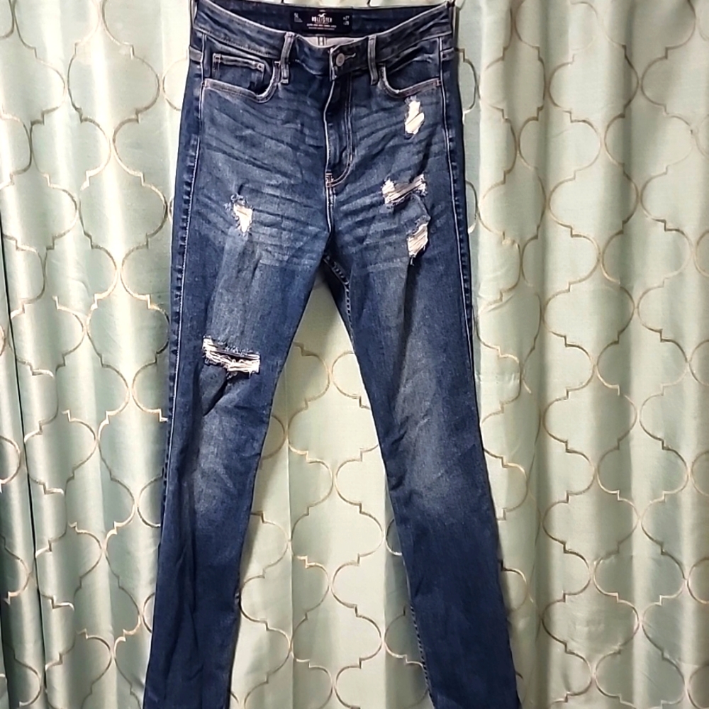 Hollister Ultra High Rise Skinny Ankle Jean